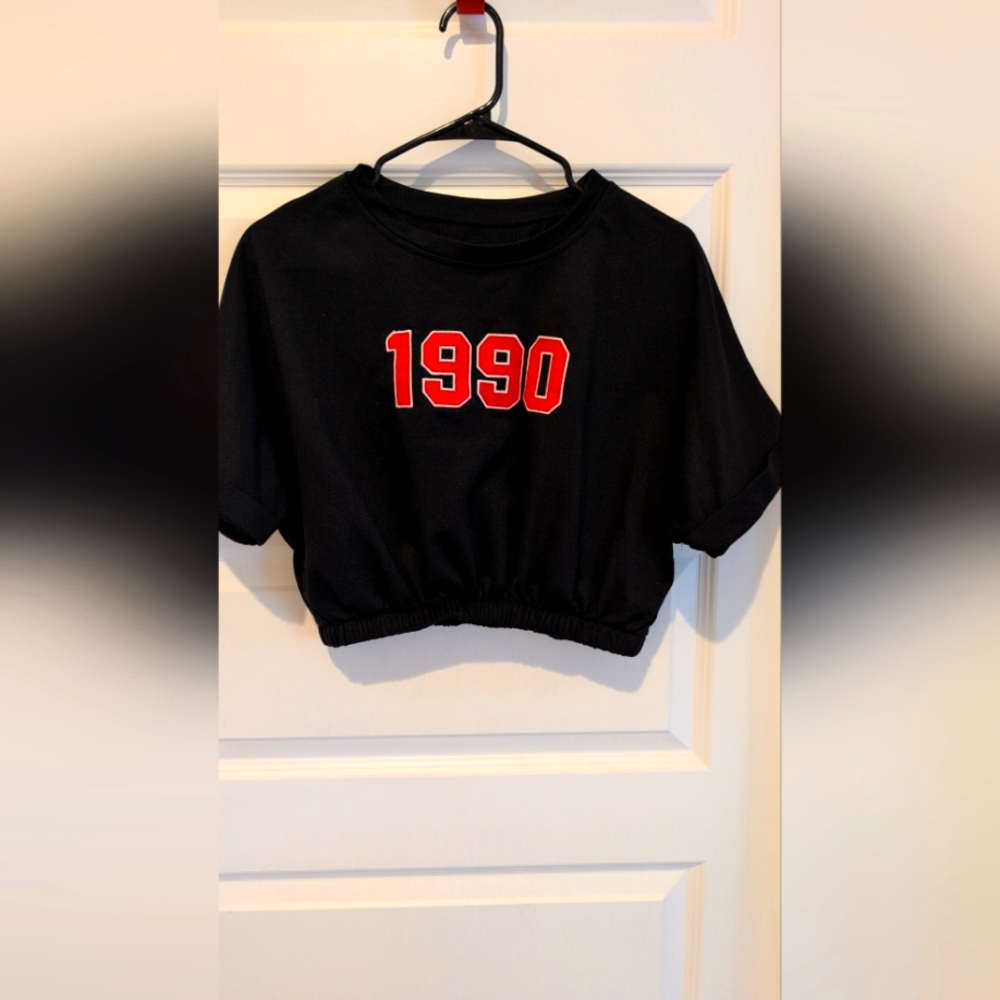 SHEIN Black Crop Top with Red 1990 Print